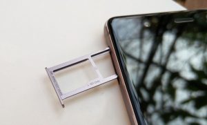 Сдвоенный лоток SIM-карты и MicroSD Huawei