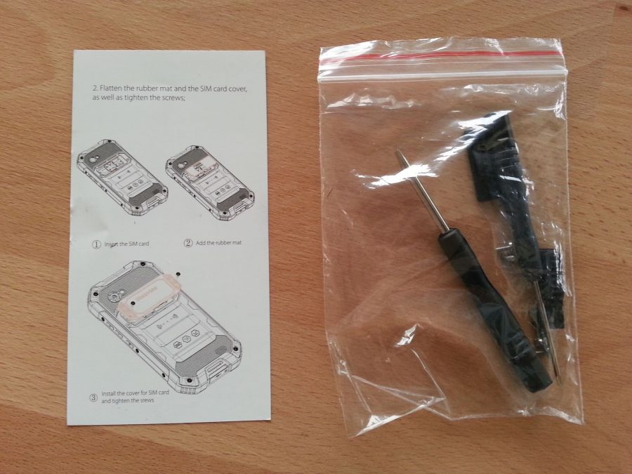 Краткая инструкция по установке SIM-карт и MicroSD в Blackview BV6000