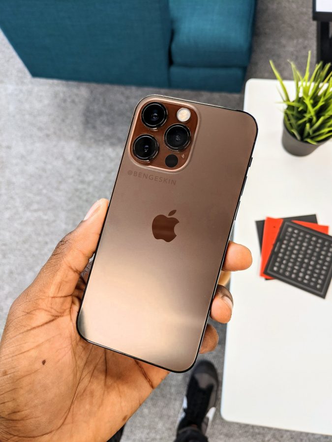 Apple iPhone 13 Pro в бронзовом цвете