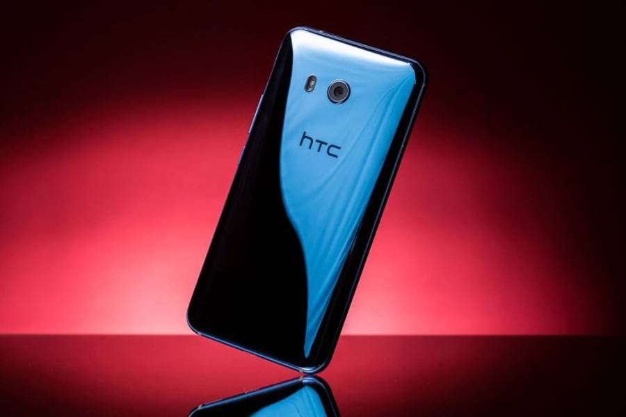 HTC-U11-Lifestyle-Mini.jpg
